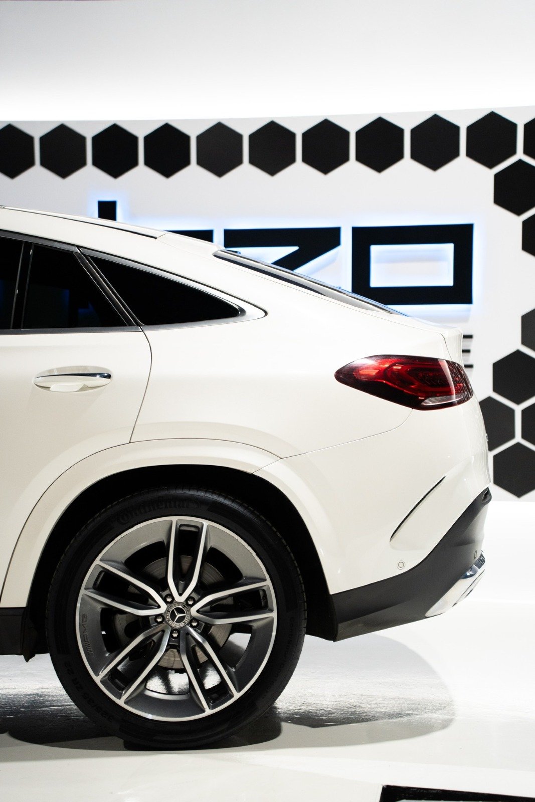 MERCEDES-BENZ GLE 400d AMG