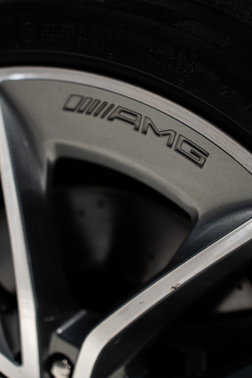 MERCEDES-BENZ GLE 400d AMG