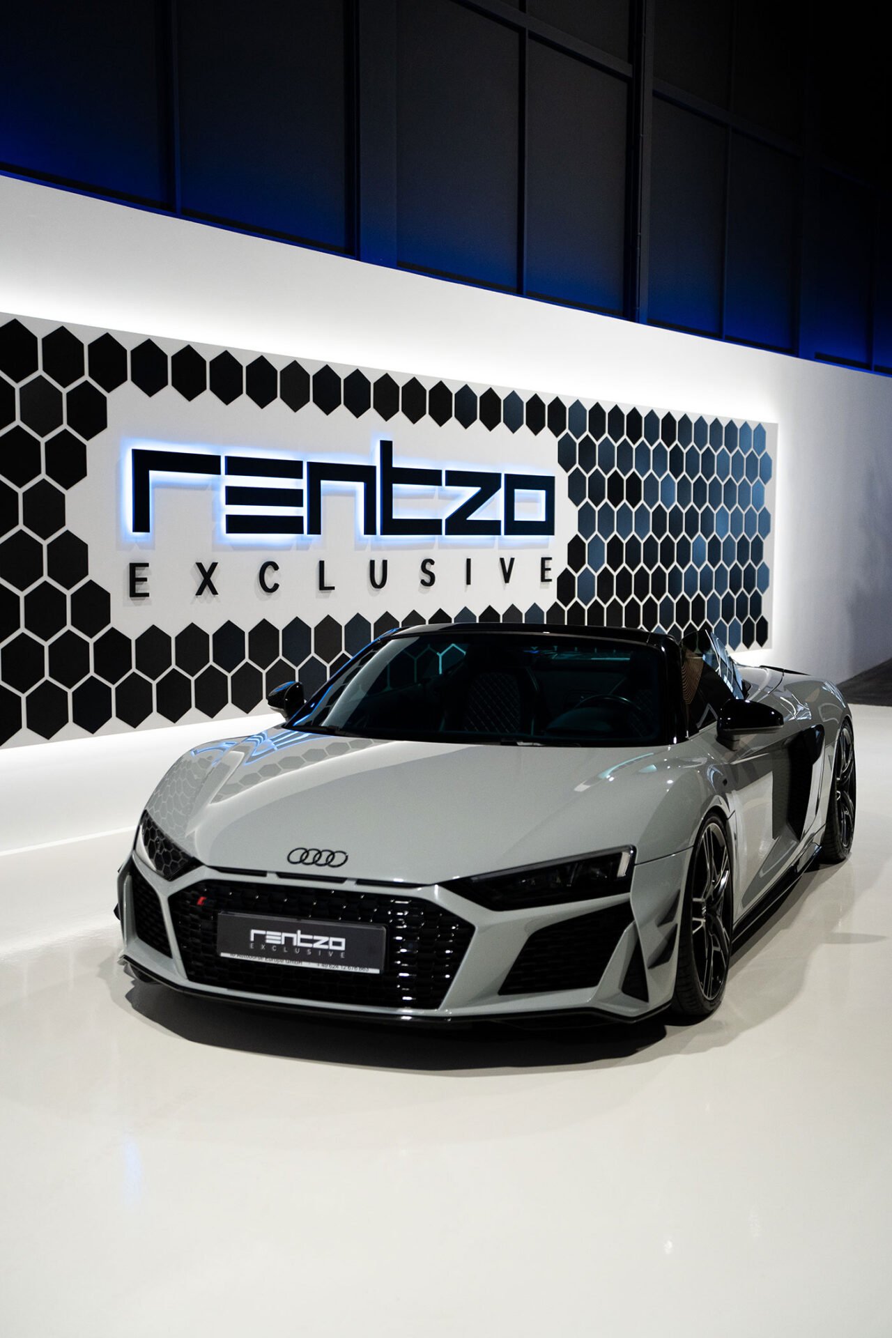 AUDI R8 V10 PLUS SPYDER