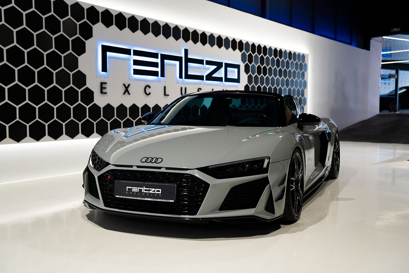 AUDI R8 V10 PLUS SPYDER