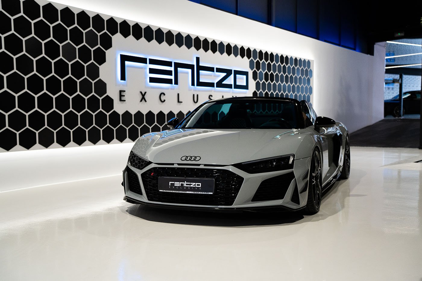 AUDI R8 V10 PLUS SPYDER