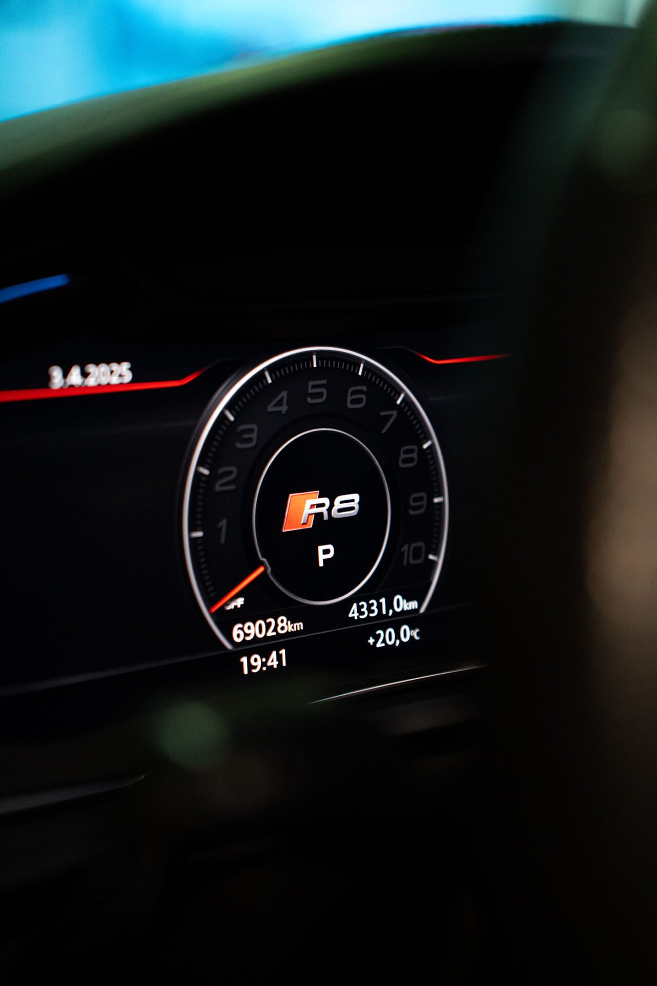 AUDI R8 V10 PLUS SPYDER