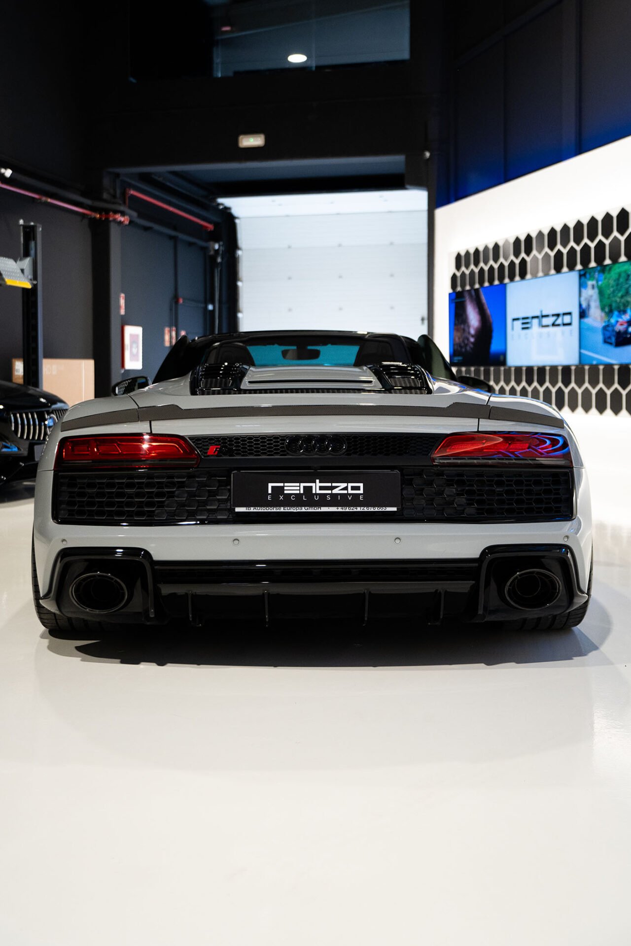AUDI R8 V10 PLUS SPYDER