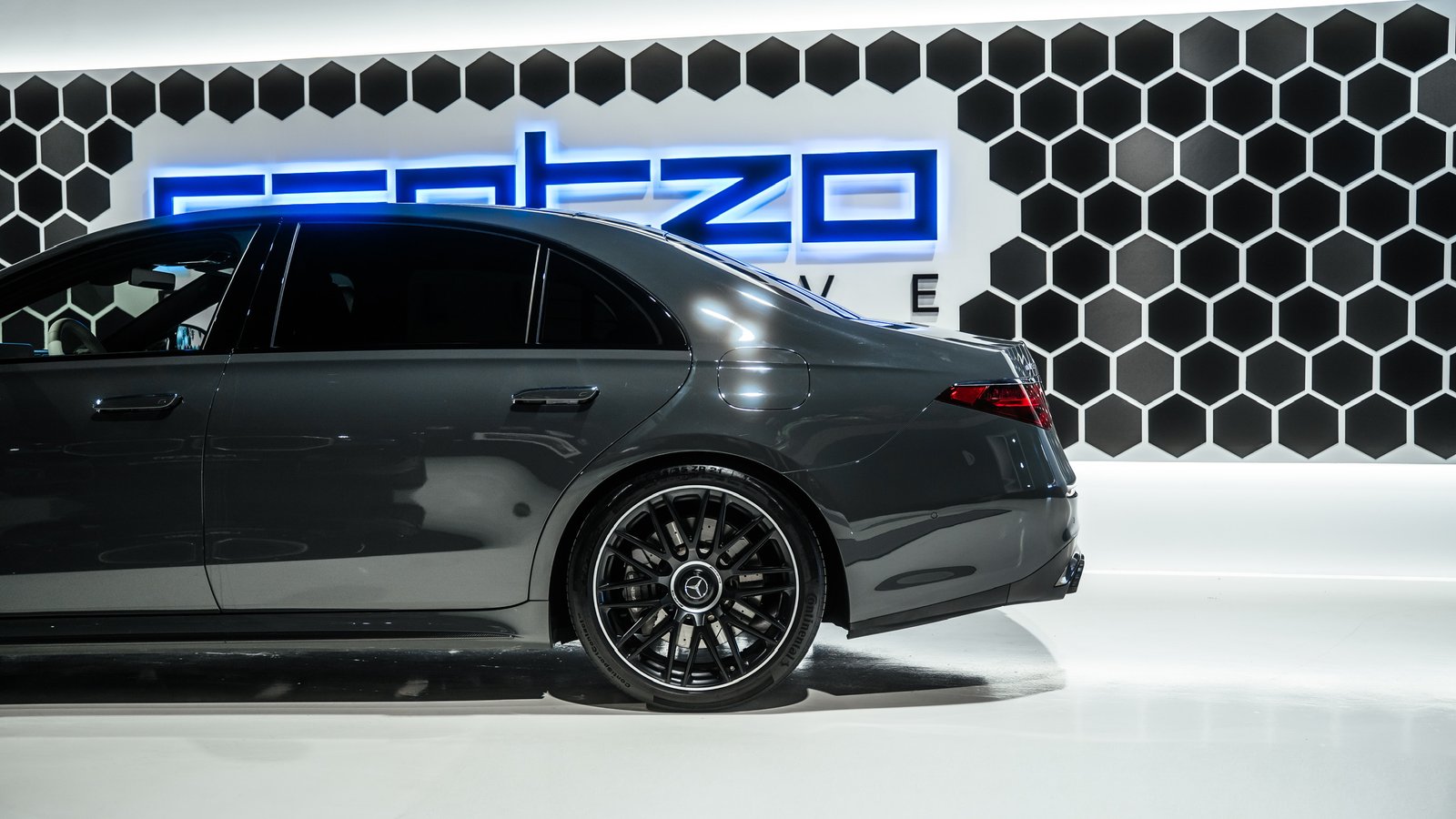 MERCEDES-BENZ S-class S63 AMG  E-PERFORMANCE