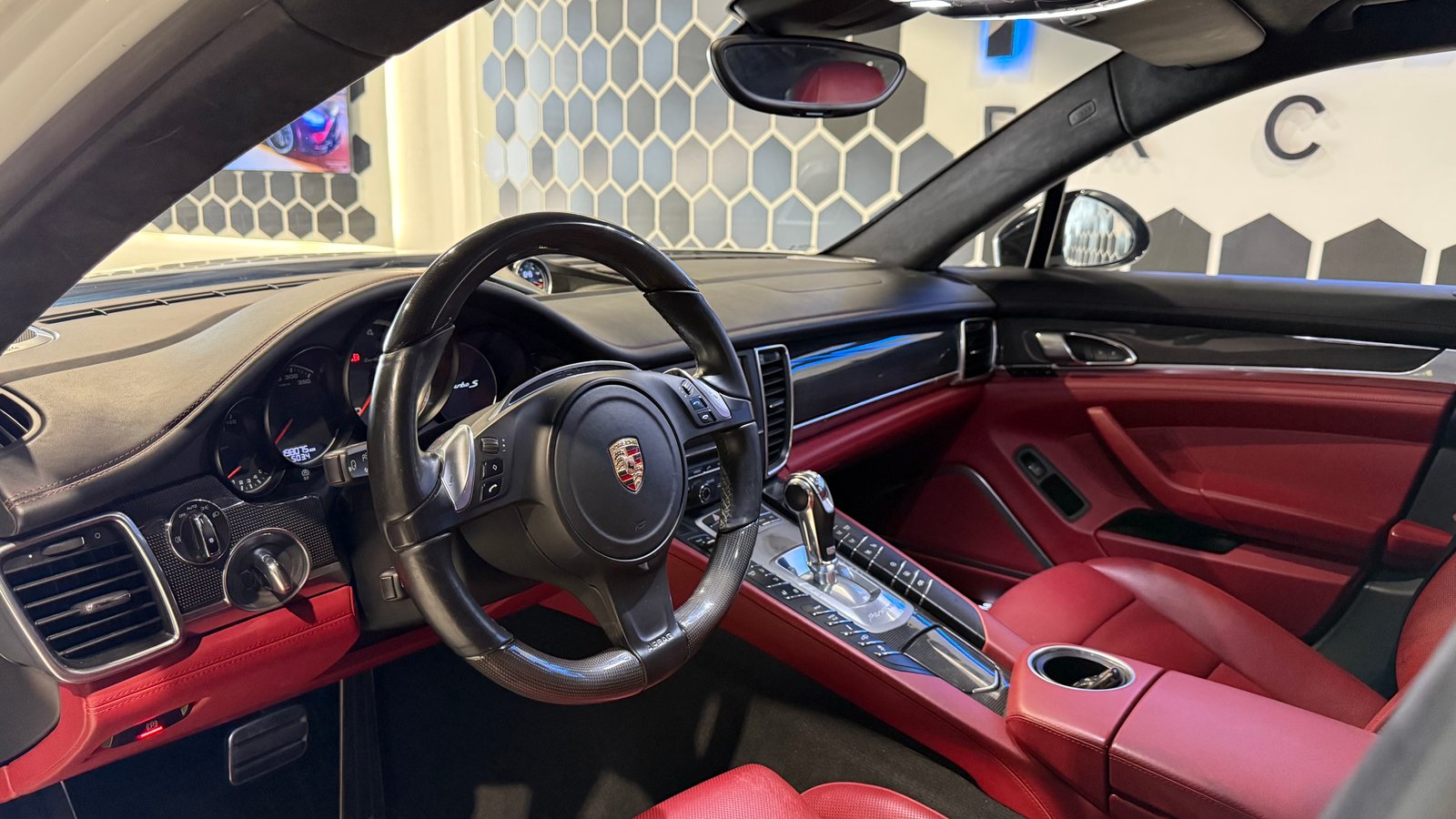 PORSCHE Panamera Turbo S