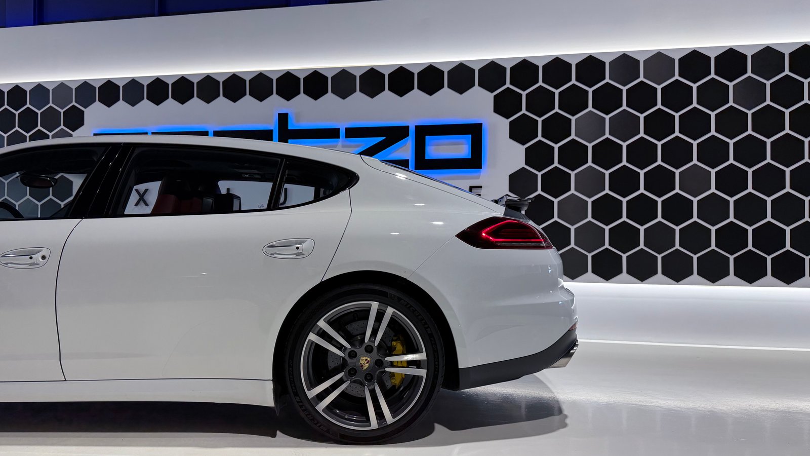 PORSCHE Panamera Turbo S