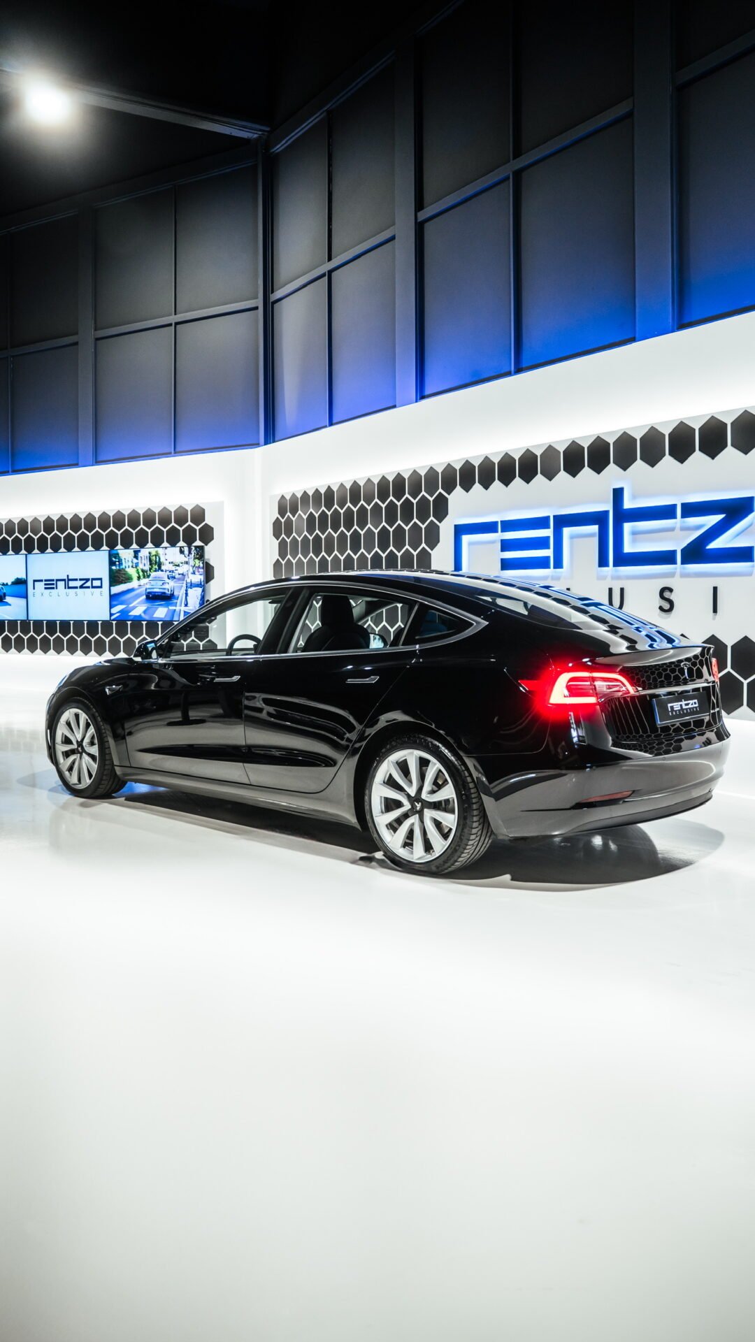 TESLA Model 3 Dual motor long range