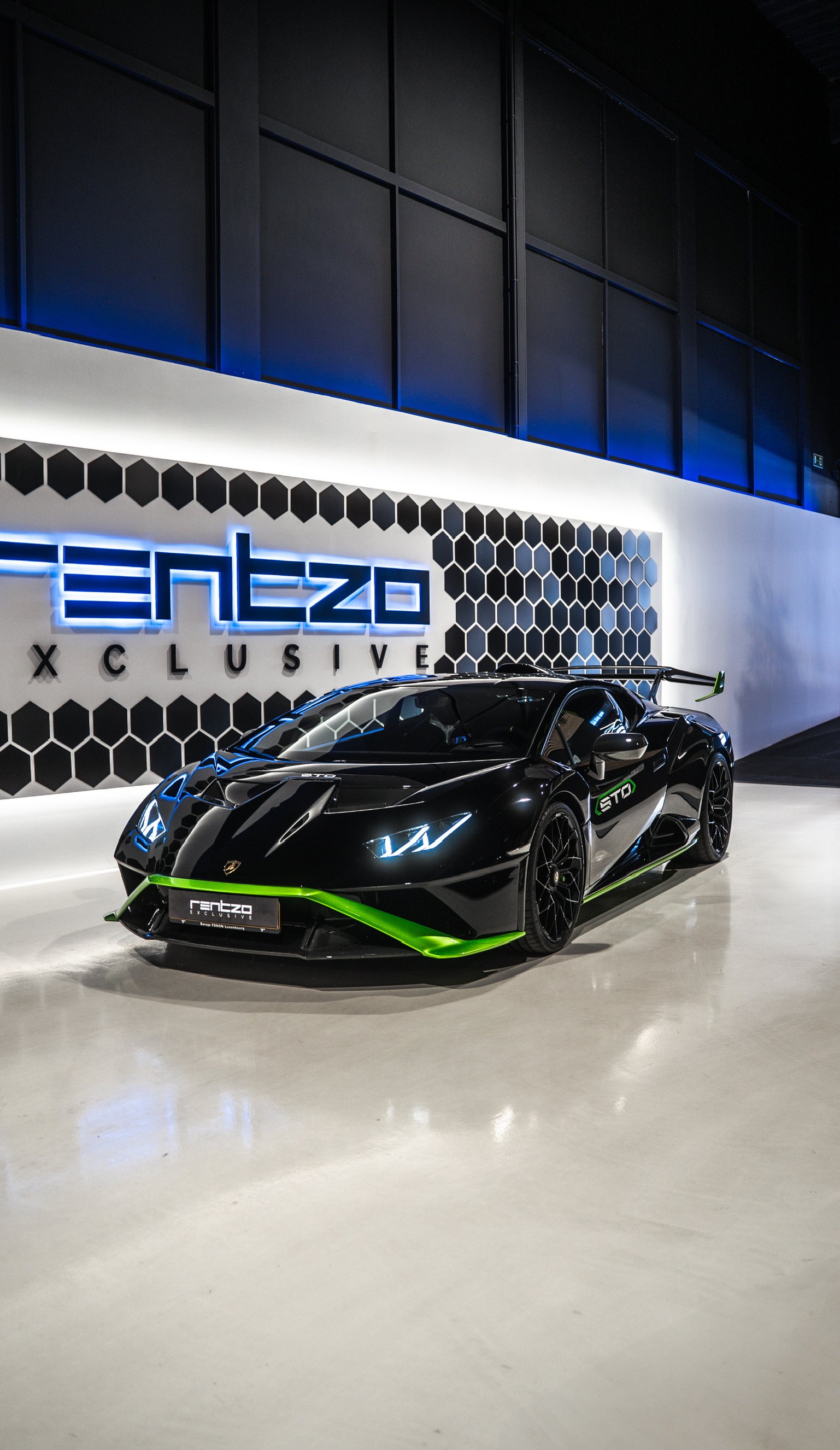 LAMBORGHINI HURACAN STO