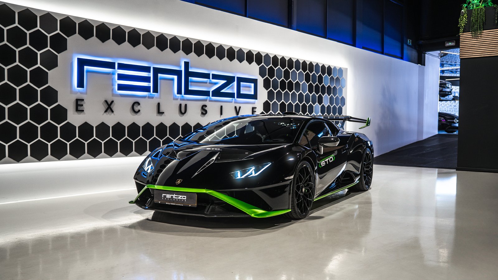 LAMBORGHINI HURACAN STO