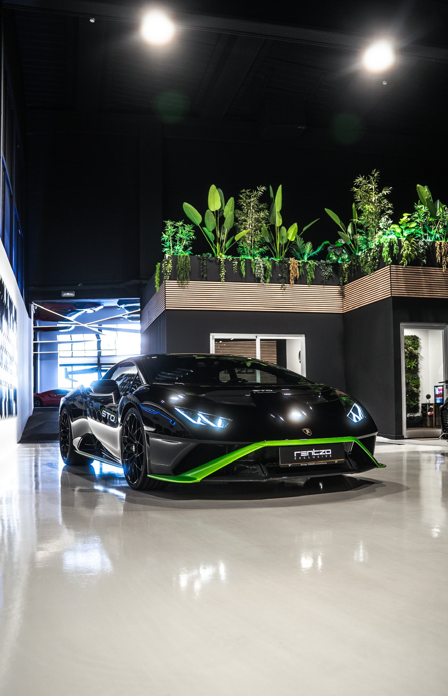 LAMBORGHINI HURACAN STO