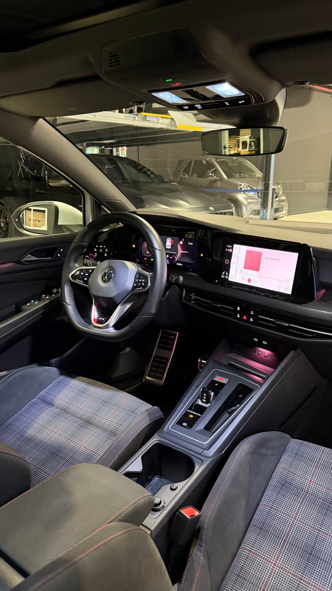 VOLKSWAGEN Golf 8 GTI