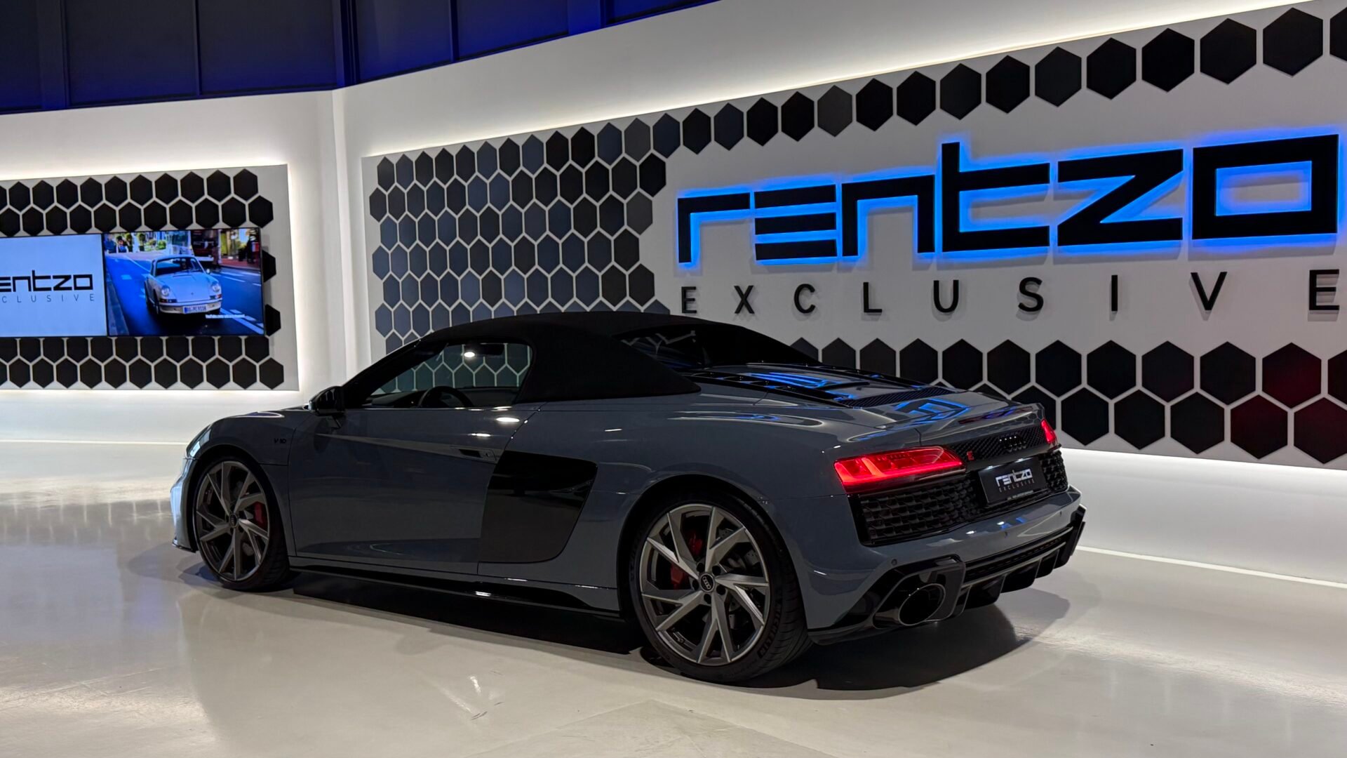 AUDI R8 V10 SPYDER