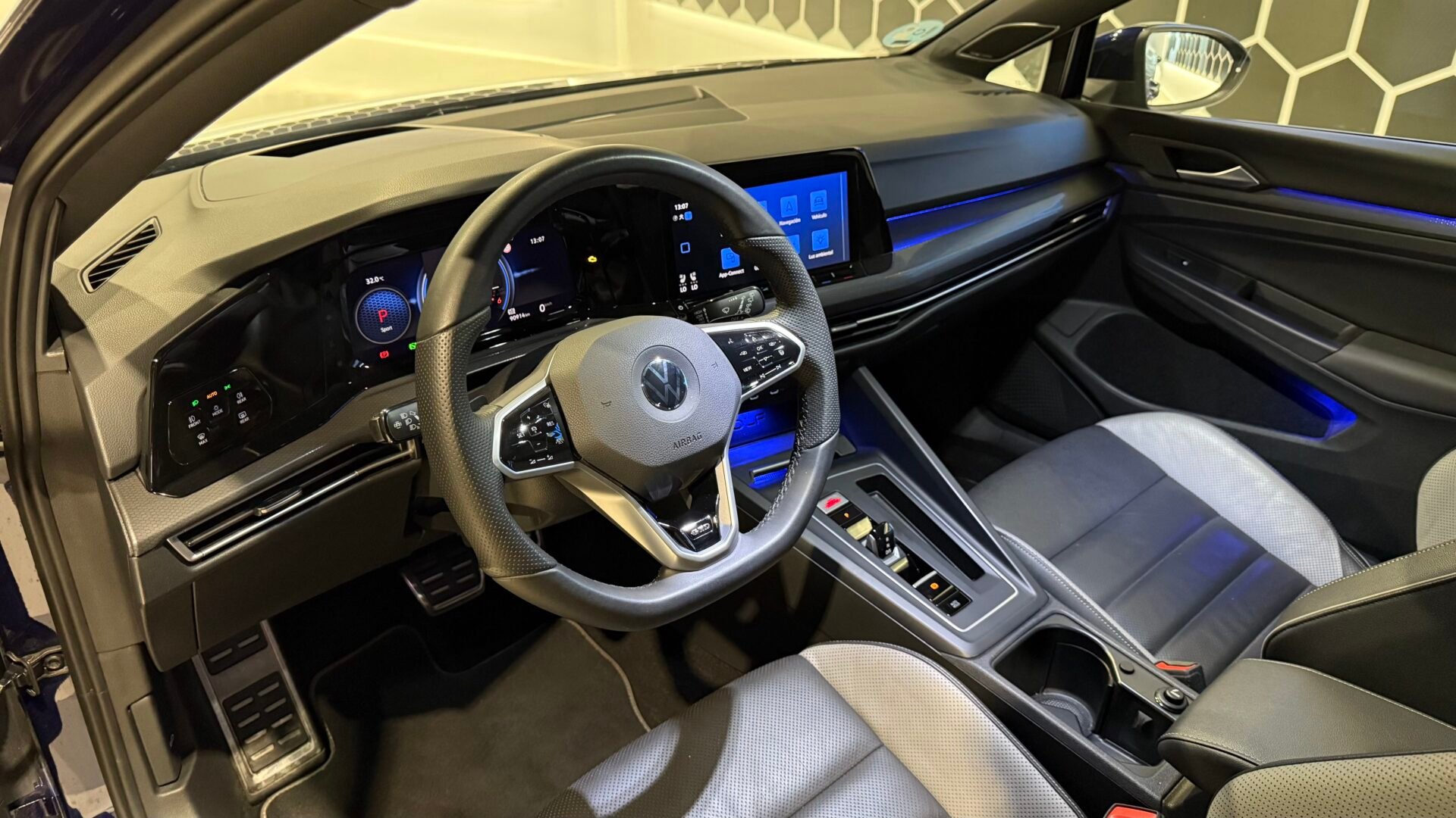 VOLKSWAGEN Golf 8 GTD 